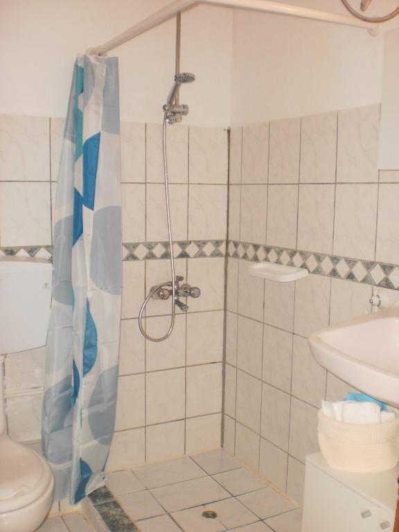Virginia'S Beachfront Apartments Kavos Ruang foto
